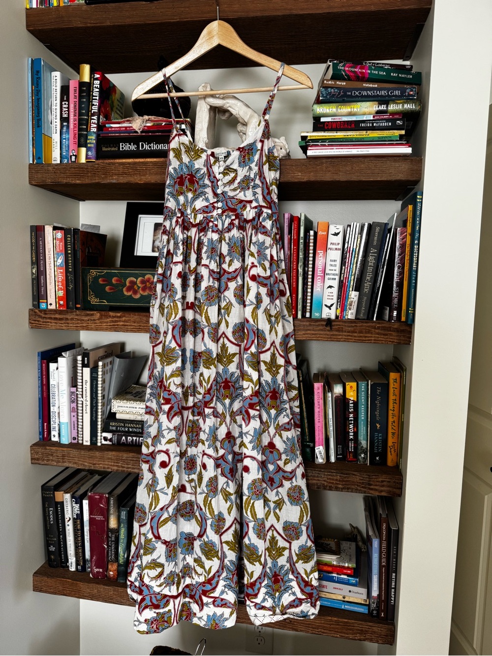 Floral Print Spaghetti-Strap Maxi Dress in White, Red & Blue